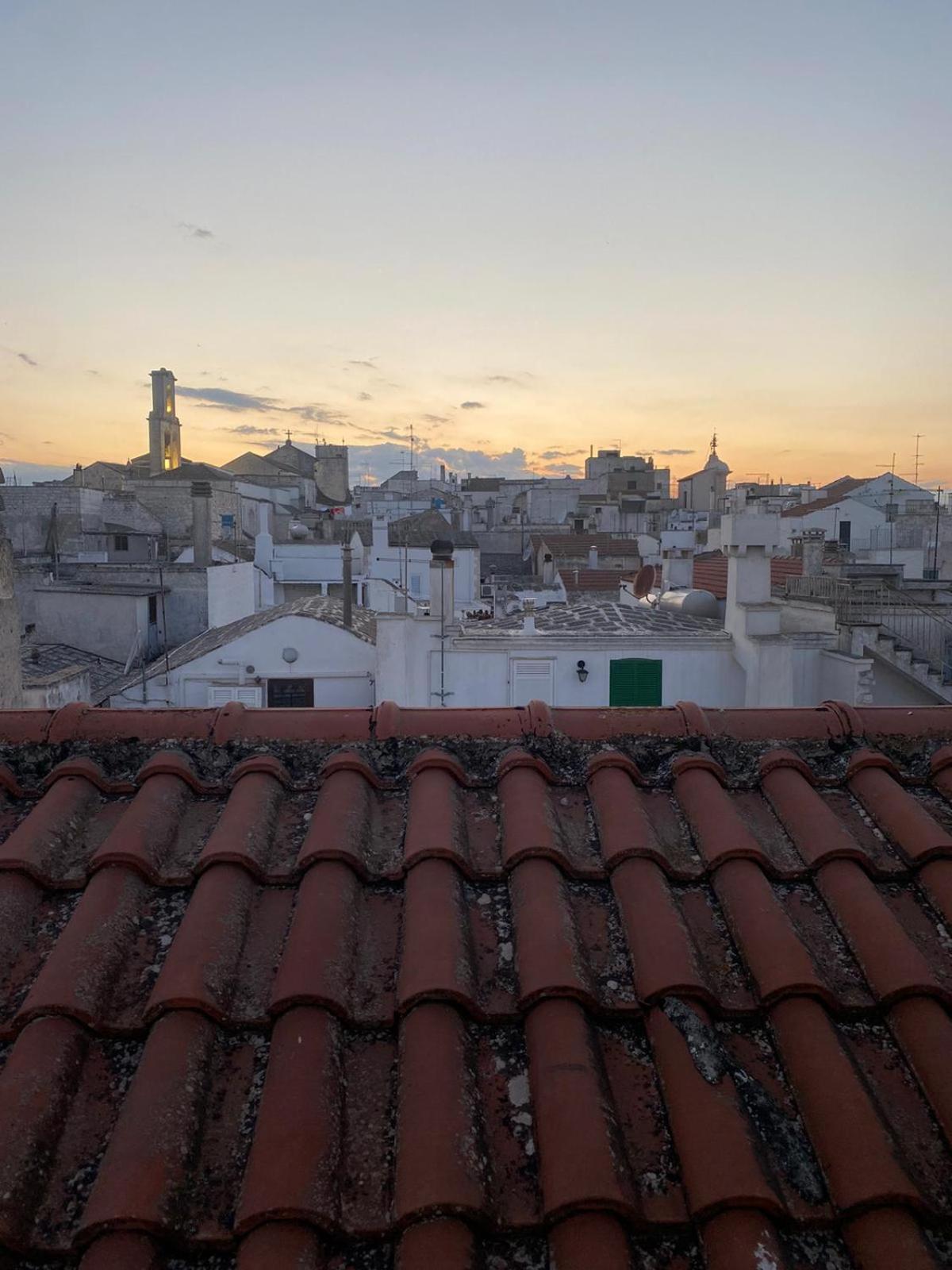 Casa U Burie, Casa Design Con Terrazza Panoramica E Jacuzzi Cisternino Exterior foto